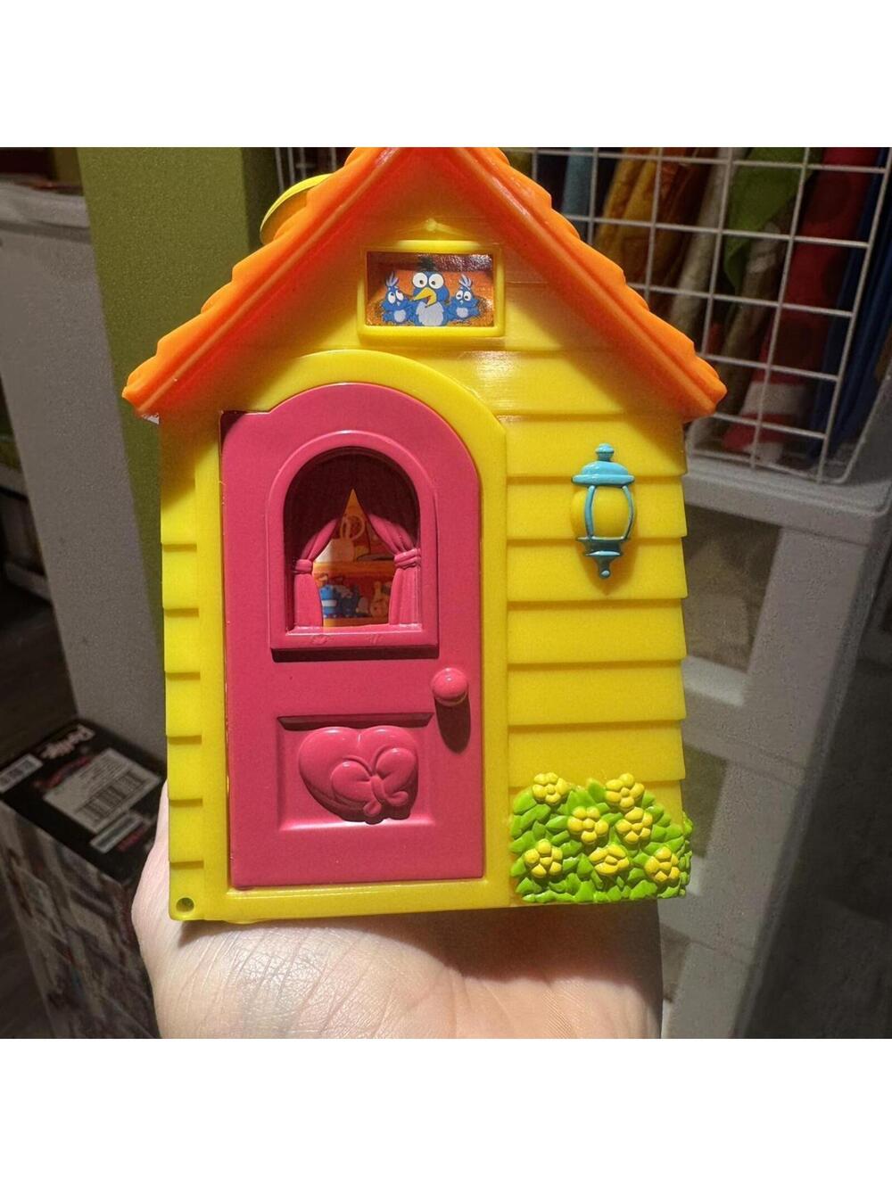 2004 fisher price sweet treats mini dollhouse